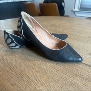 Miz Mooz Black Jodi Flat Size 8.5